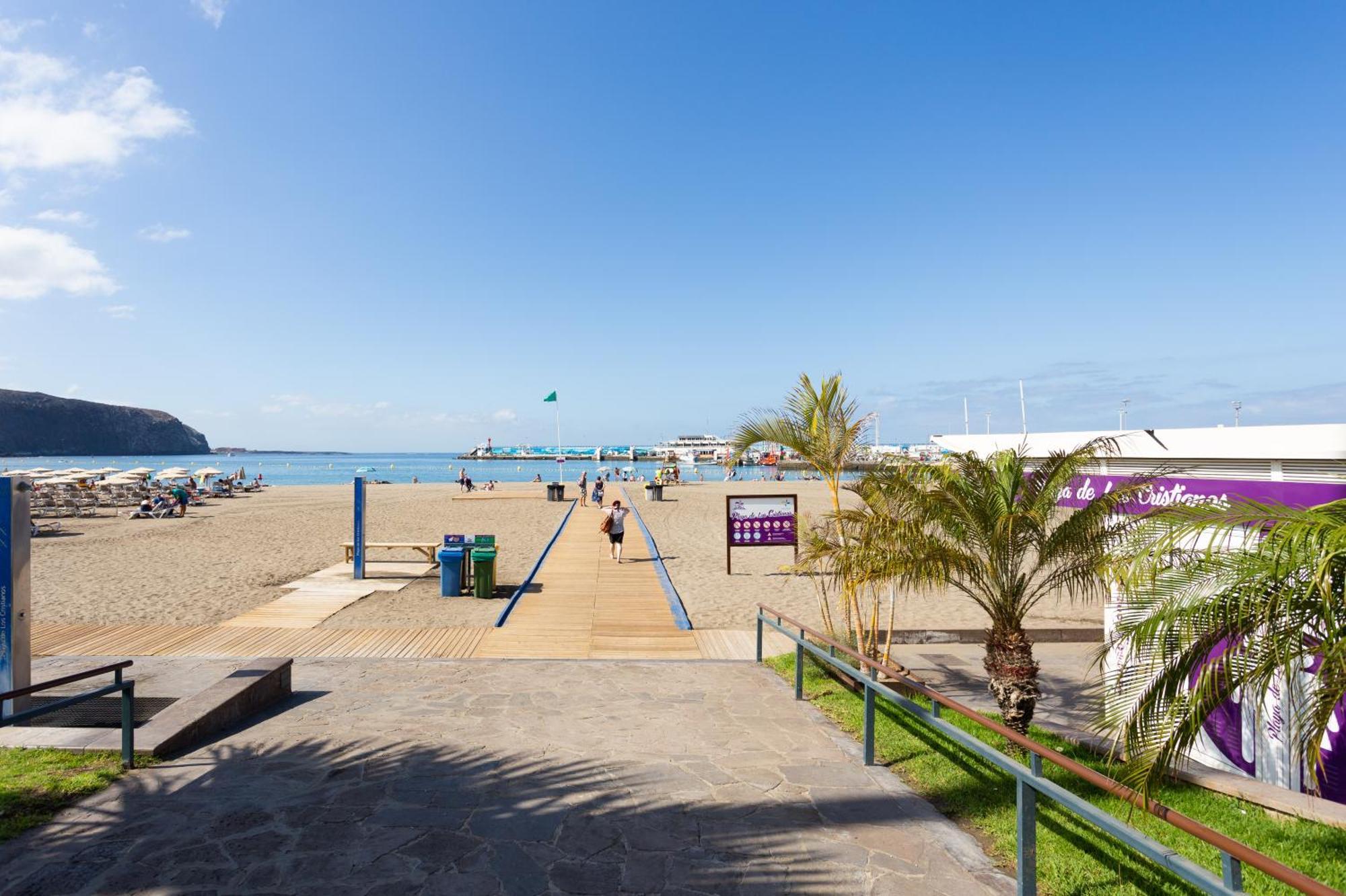 Classbnb - Seafront Studio With Beach View In The Center Of Los Cristianos Los Cristianos  Bagian luar foto